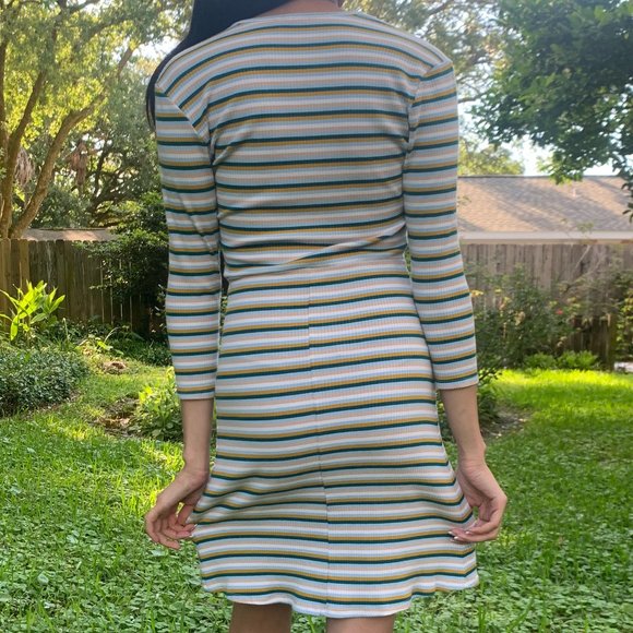 🥑FREE🥑 w/any FP purchase Francescas Alya Long Sleeve Striped Dress in White - Picture 2 of 3